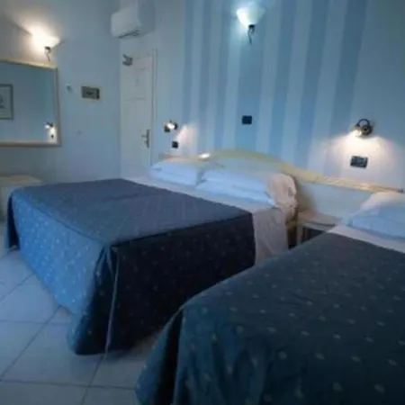 Guest house Fly In In Front Of The Famous Promenade With Shops And Establishments